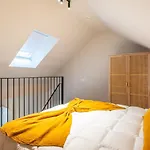 Charming Modern In The Heart Of شقة