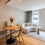 Charming Modern In The Heart Of