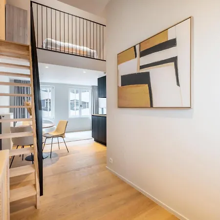 Апартаменты Huswell - Charming Modern In The Heart Of *