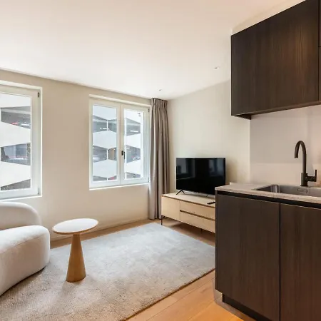 Huswell - Charming Modern In The Heart Of *