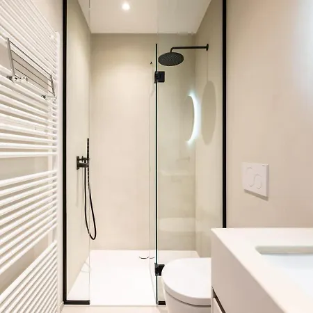 Charming Modern In The Heart Of Gandawa
