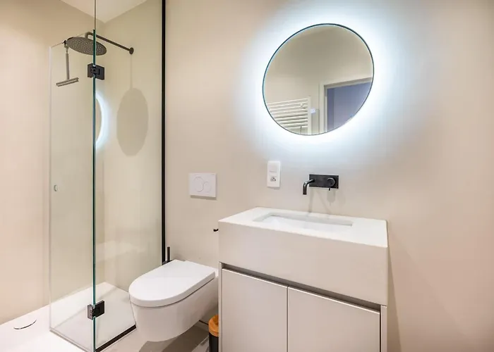 Huswell - Charming Modern In The Heart Of